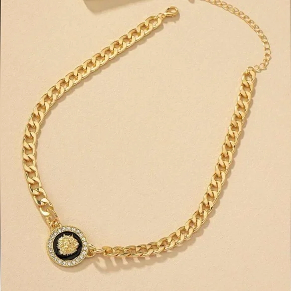 Gold Shiny Lion Head Pendant Choker Necklace - Picture 4 of 5